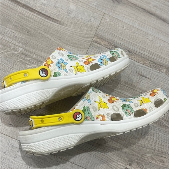 Crocs Classic Pokemon 2 unisex shoes women’s size 11 men’s size 9 - Picture 10 of 10